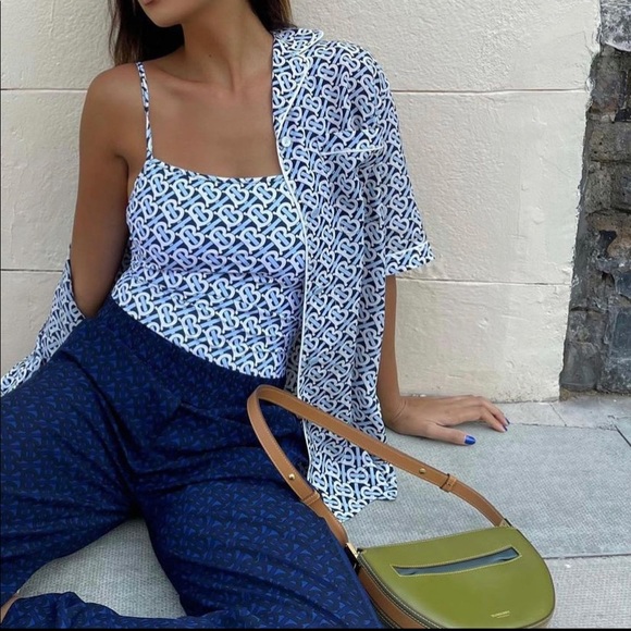 Burberry monogram stripe print silk wide leg trousers in deep royal blue - Picture 3 of 12